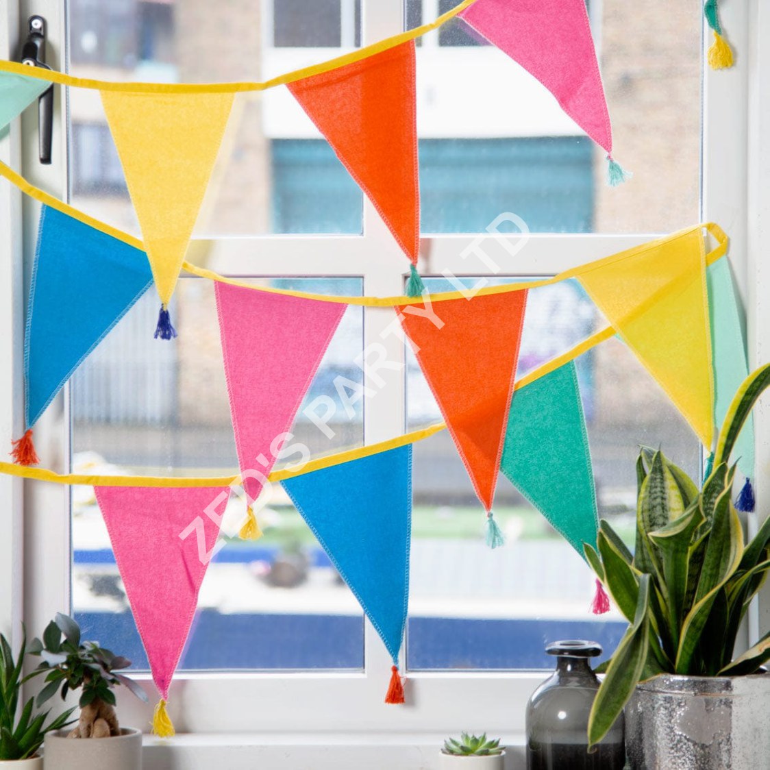 Party Supplies & Decorations