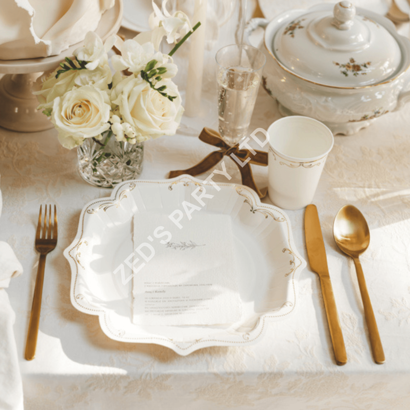 Cream Floral Lace Style Table Runner - Image 3