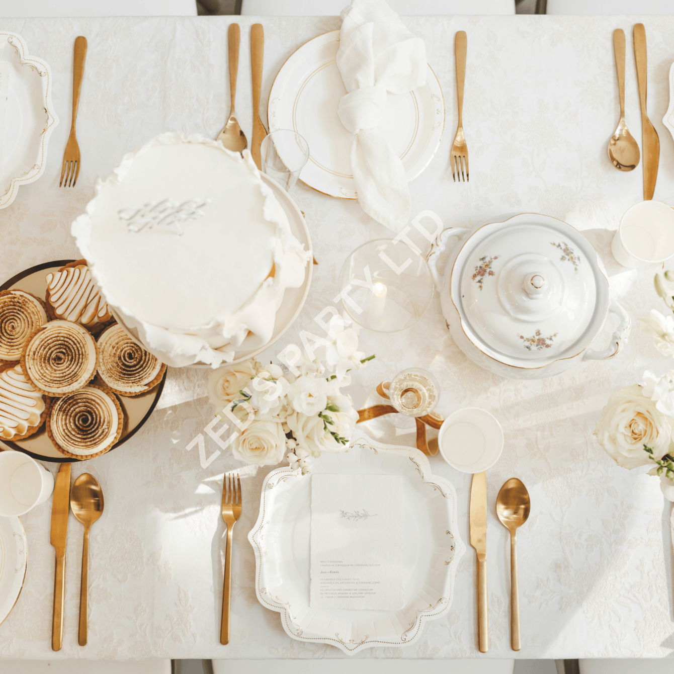 Cream Floral Lace Style Table Runner - Image 4